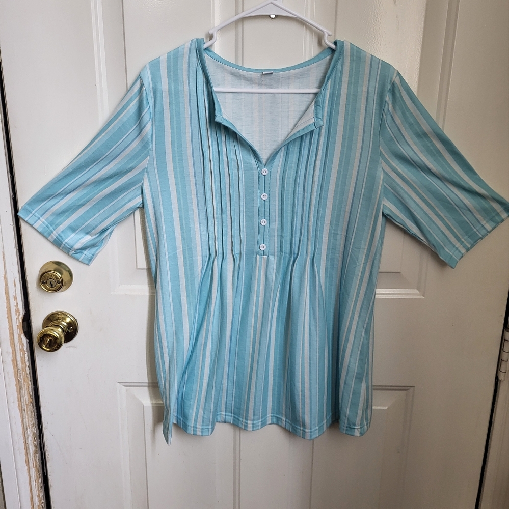Ladies Blue and White Stripe Top. Sz L